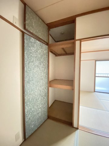 サンライズ摂津の内装