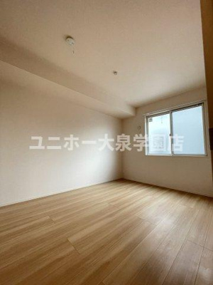 【洋室】 | シャルマン高野台　Ａ