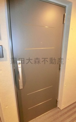 アグライア久が原の玄関