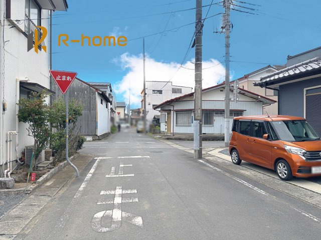 水戸市本町4期　新築戸建て　1号棟の前面道路含む現地写真|周辺環境も併せて案内致します♪
ぜひ現地へお越しください♪