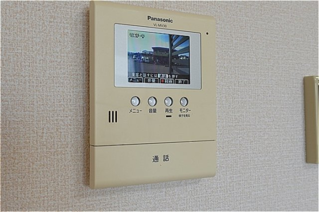 【設備】 | 録画機能付きカラーモニターインターホン