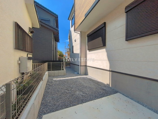 草加市金明町 新築分譲住宅の庭