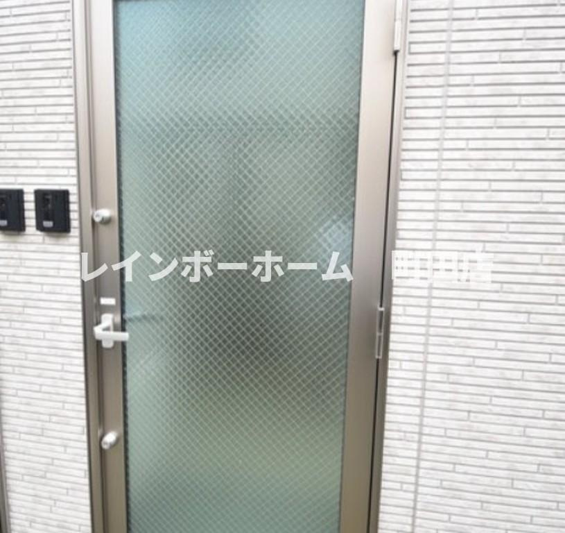 カインドネス町田旭町※初期費用分割あと払いサービス利用可能物件の玄関