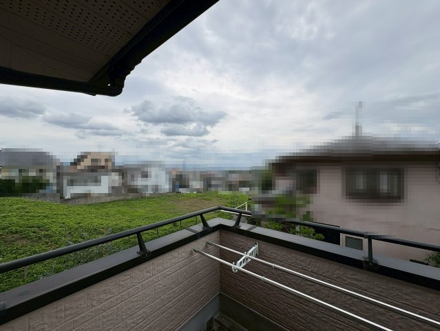 向日市寺戸町大牧　　　　　の展望|緑を望む開放的な眺望。
四季の移ろいを感じながらお過ごしいただけます。