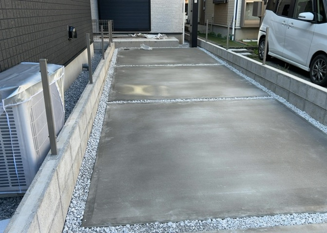 【駐車場】 | 駐車場と明記されていても、最小スペースでつくられた駐車場だと大型車は駐車できなかったり、出入りしにくくなったりする可能性があります。お車のサイズと購入したい物件の駐車場のサイズを現地で確認しましょう。