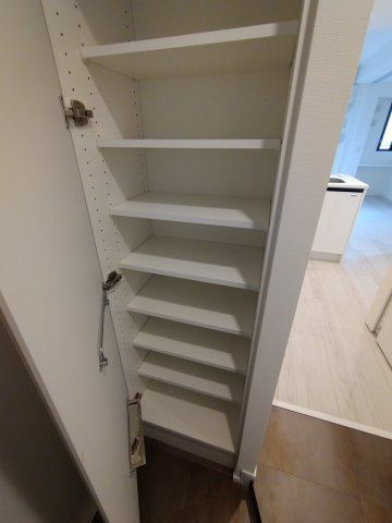リテラス住吉 の玄関