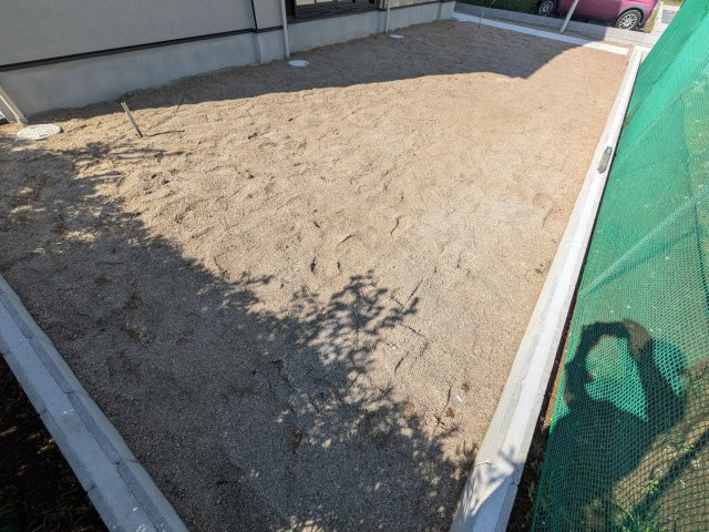 取手市宮和田　15期　新築戸建て　1号棟の庭|リビングに明るい光を届ける広々とした南庭。
お子様の遊び場やペットのスペースとしても最適です。
室内外で心地よい暮らしが叶います。
