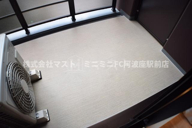 パークアクシス本町のバルコニー