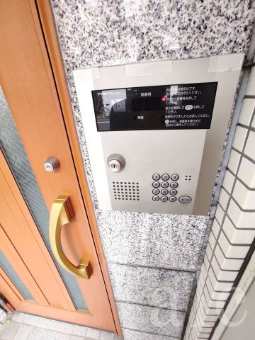杉並区西荻南２丁目の賃貸マンションのセキュリティ|オートロックエントランス　カメラ付き。