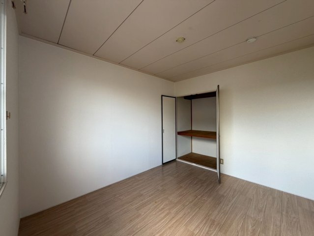 シャンピア馬乗Aの洋室