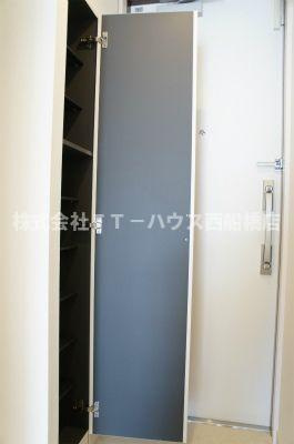 リブリ・ラム ワイヤーの収納