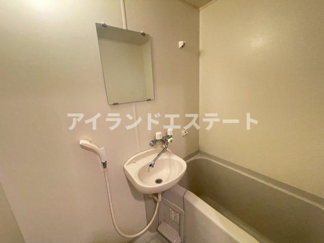 グリーンヒルズ　陽当たり良好　バストイレ別　TVドアフォンの浴室
