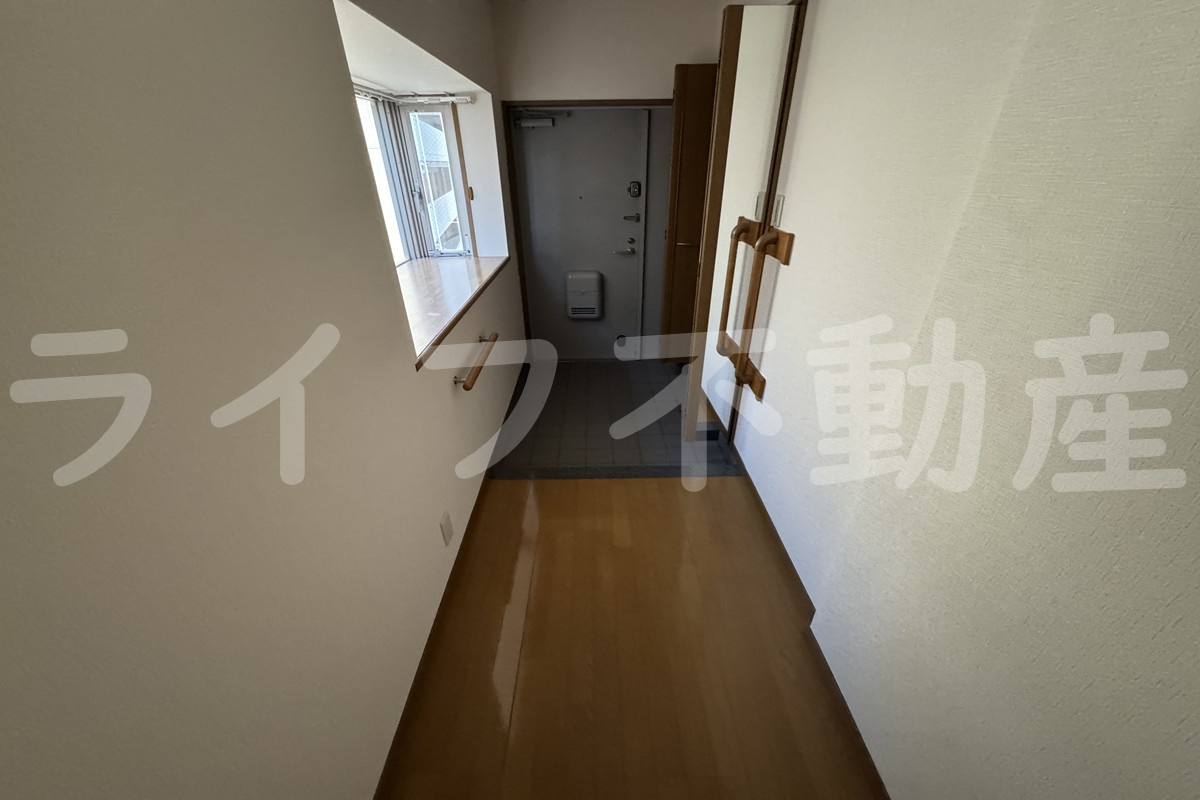 アクシス大阪の玄関|落ち着いた玄関です