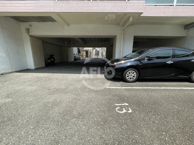 ロベリア弐番館の駐車場|ロベリア弐番館　平面駐車場