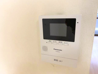羽根木フラッツのセキュリティ|ＴＶドアホンで防犯対策