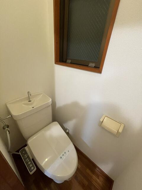 羽根木フラッツのトイレ|シンプルで使いやすいトイレです