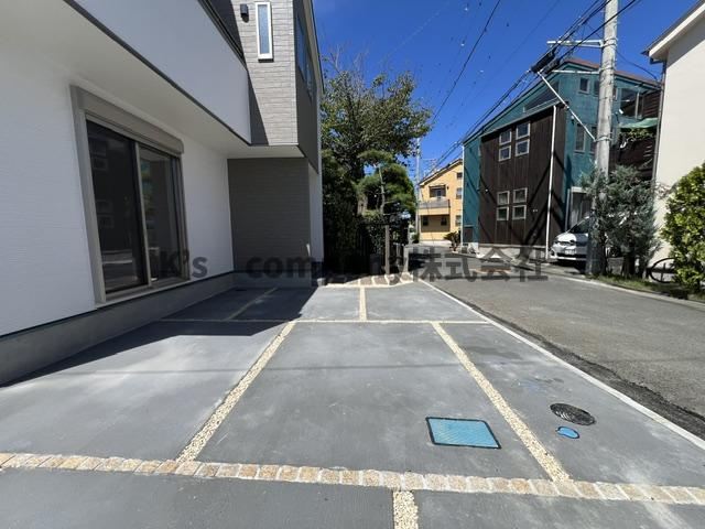 茅ヶ崎市浜須賀　新築戸建　2号棟の駐車場|お車は2台可能♪