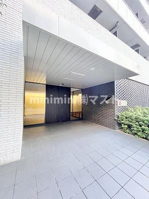 ドゥーエ立売堀のエントランス