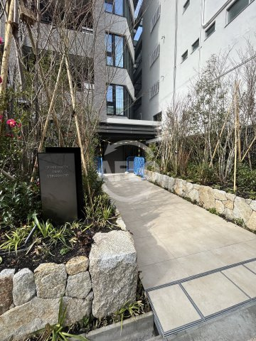 グランドメゾン大阪上本町　生魂小学校区の庭|グランドメゾン大阪上本町　エントランス