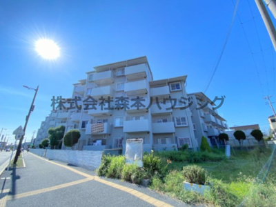 【外観】 | 　ウエストプラザ | 外観は落ち着いています