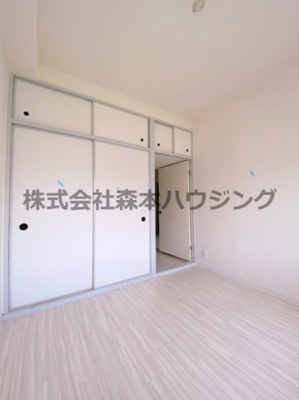 【洋室】 | 　ウエストプラザ | 使い勝手のいい洋室です