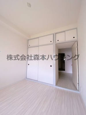 【寝室】 | 　ウエストプラザ | 落ち着いて過ごせるお部屋なので、寝室にいかがでしょうか