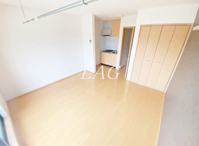 【居間・リビング】 | モンピエス | 洋室のお部屋です。