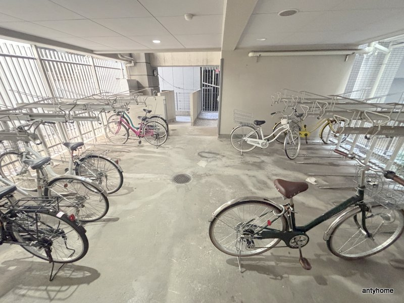 エイペックス松屋町ヴァンデュール　仲介手数料無料の駐車場