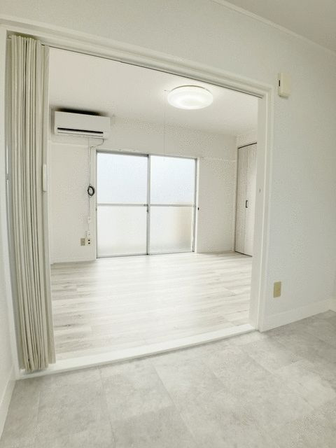 永島ビルの居間・リビング
