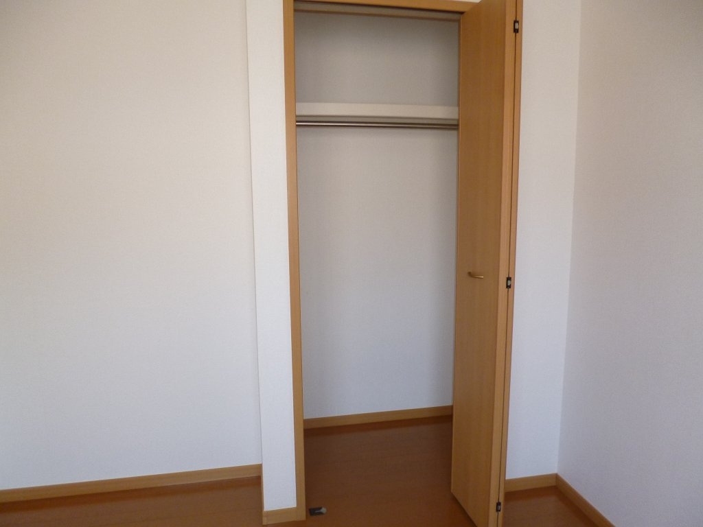 サンリット　ガーデンＥの収納