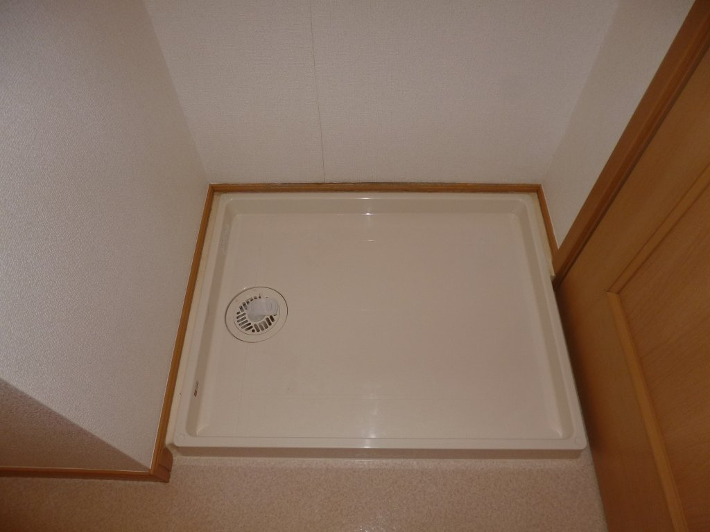 サンリット　ガーデンＥの洗面所|室内洗濯機置場