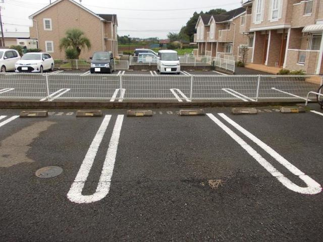 サンリット　ガーデンＥの駐車場|駐車場