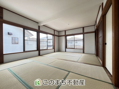 【和室】 | KEM小山市東間々田１期中古戸建 | 12帖の和室は圧巻の広さ！