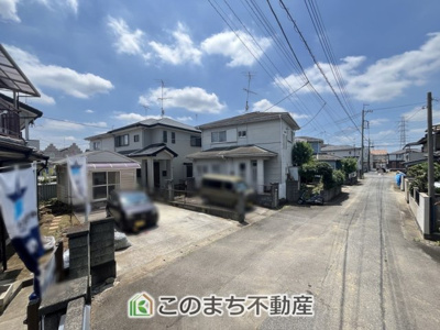【前面道路含む現地写真】 | KEM小山市東間々田１期中古戸建 | 前面道路が広いので日当たりも良好♪