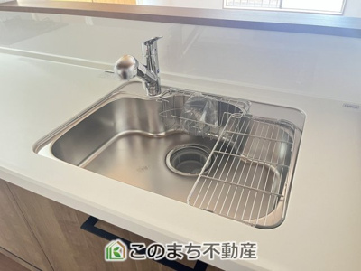 【キッチン】 | KEM小山市東間々田１期中古戸建 | 毎日使うキッチン周りが綺麗で清潔に保たれていると、お料理を作るのも楽しくなりますよね♪

