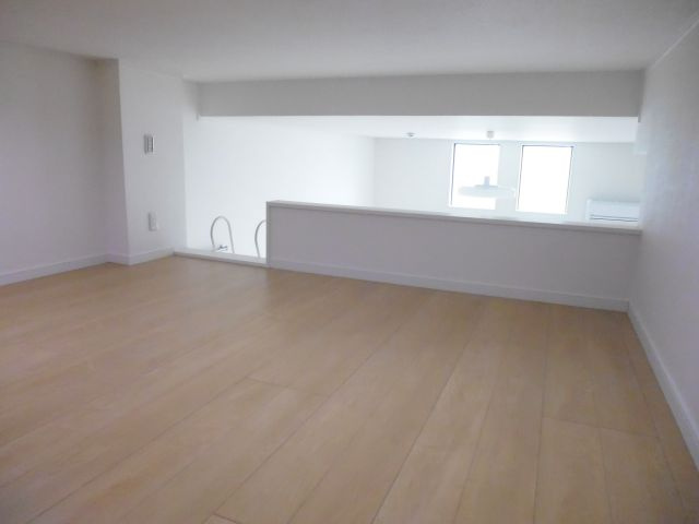 レグルス新明の洋室