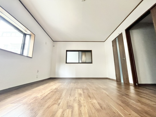 中野町戸建の居間・リビング