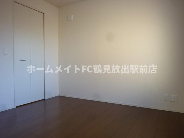 大阪市城東区諏訪２丁目のハイツの洋室