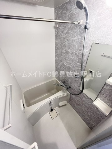 大阪市鶴見区放出東３丁目の賃貸マンションの浴室