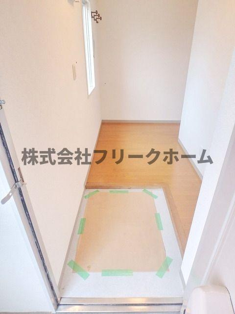 小金井市梶野町３丁目の賃貸マンションの玄関