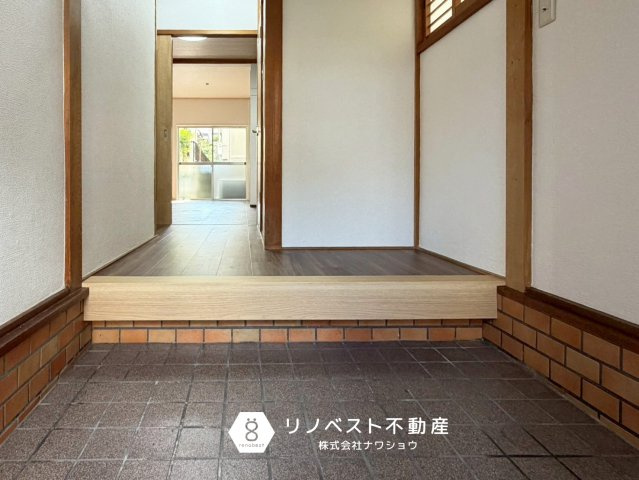 東大阪市北石切町の玄関|【リノベスト不動産】土日祝も営業中！HPより来店予約も可能です◎
