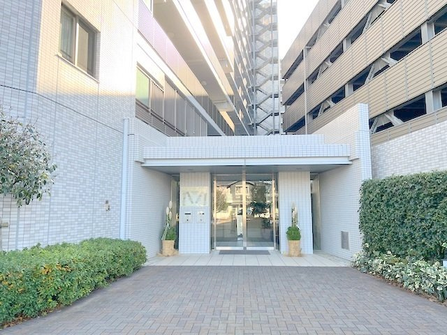 茅ヶ崎市矢畑　ライオンズ茅ヶ崎ザ・アイランズⅡ街区のエントランス|エントランス周辺スペース◇