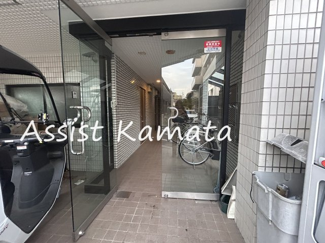 ＯＫビルのエントランス