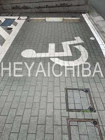 クレイシア亀戸の駐車場