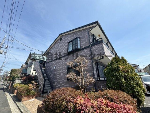 武蔵野市境南町３丁目のアパートの外観
