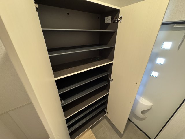 クレールＢのその他|シューズボックス