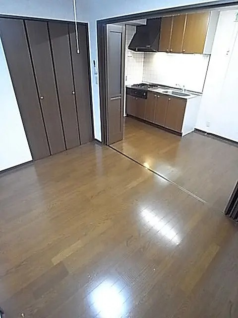 シャトルＫの居間・リビング