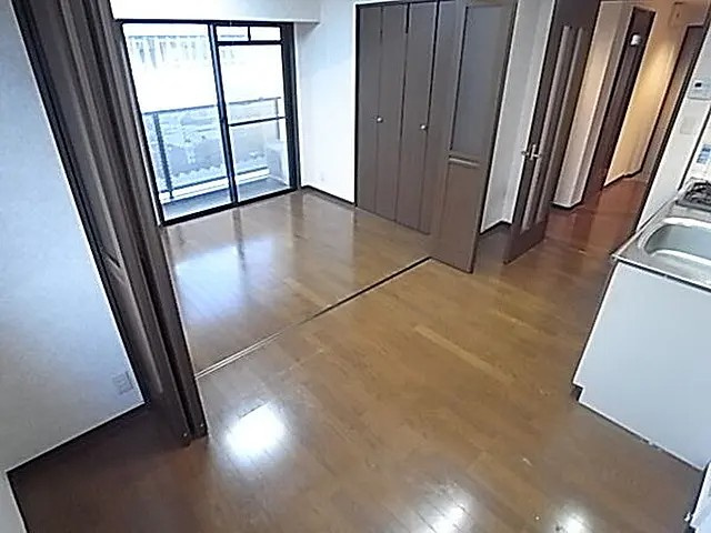 シャトルＫの居間・リビング