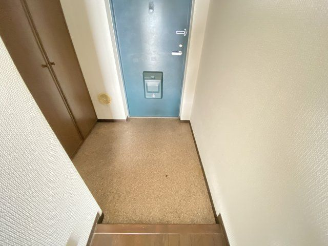 Ｍ－ＰＡＲＴⅢ日暮ビルの玄関