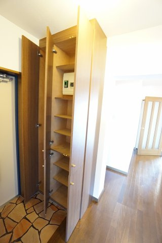 【収納】 | エコガーデンA棟 | ※同物件・同タイプの写真です